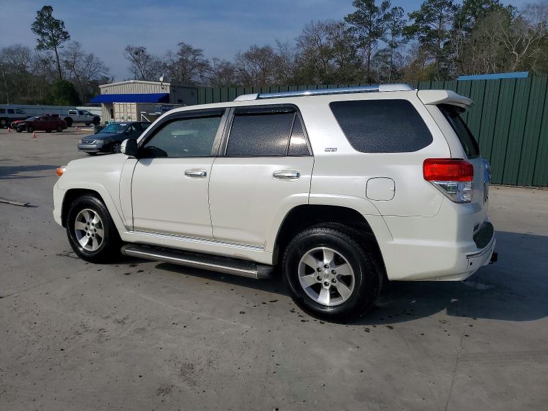 Photo 2 from auction – 2010 TOYOTA 4RUNNER SR with VIN JTEZU5JR6A5006049
