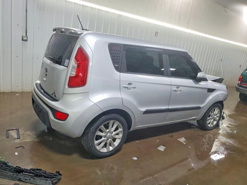 Photo 3 from auction – 2012 KIA SOUL with VIN KNDJT2A61C7429055