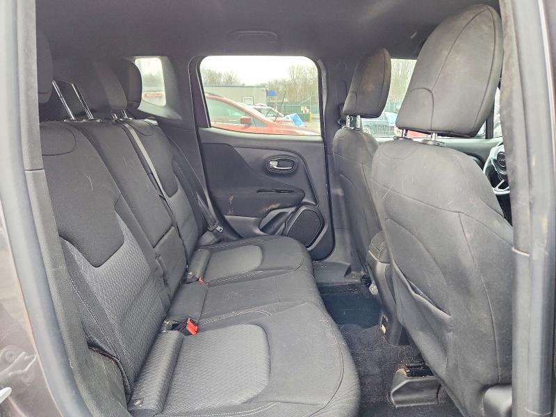 Photo 10 from auction – 2021 JEEP RENEGADE with VIN ZACNJDBB9MPM66922
