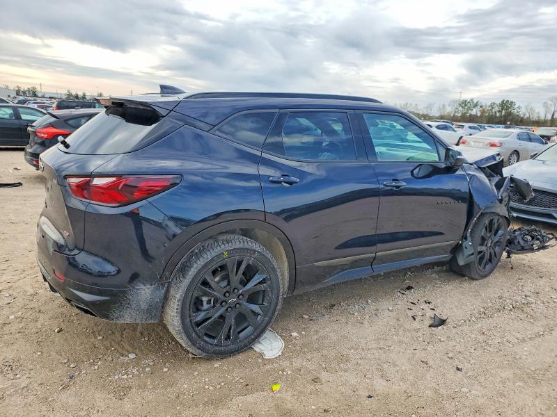 Photo 3 from auction – 2021 CHEVROLET BLAZER RS with VIN 3GNKBKRS4MS539696