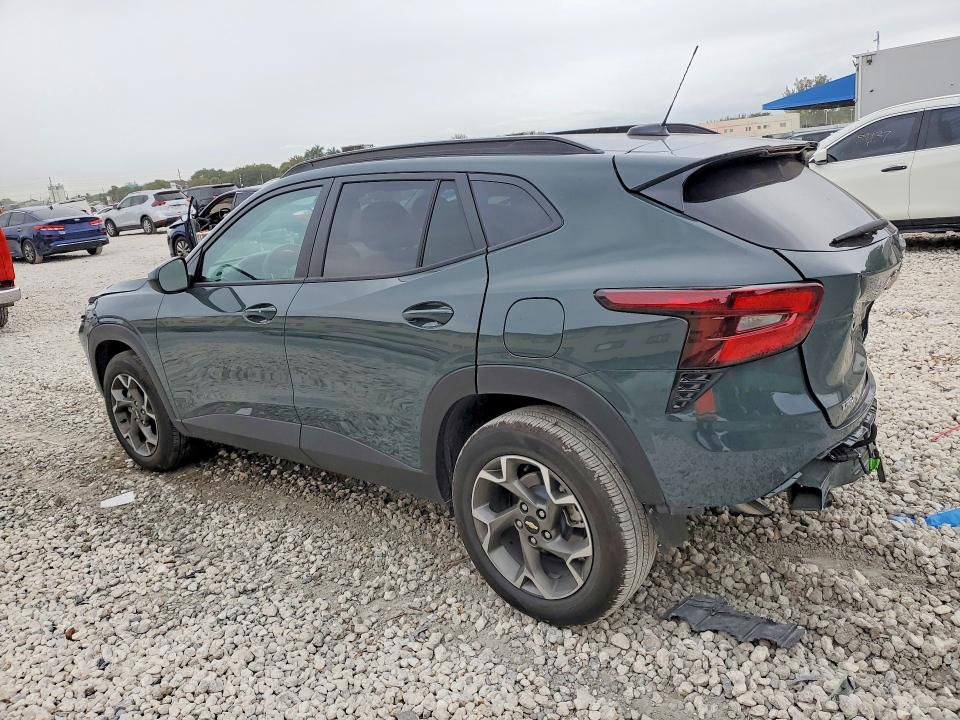 Photo 2 from auction – 2025 CHEVROLET TRAX with VIN KL77LHEP0SC259693