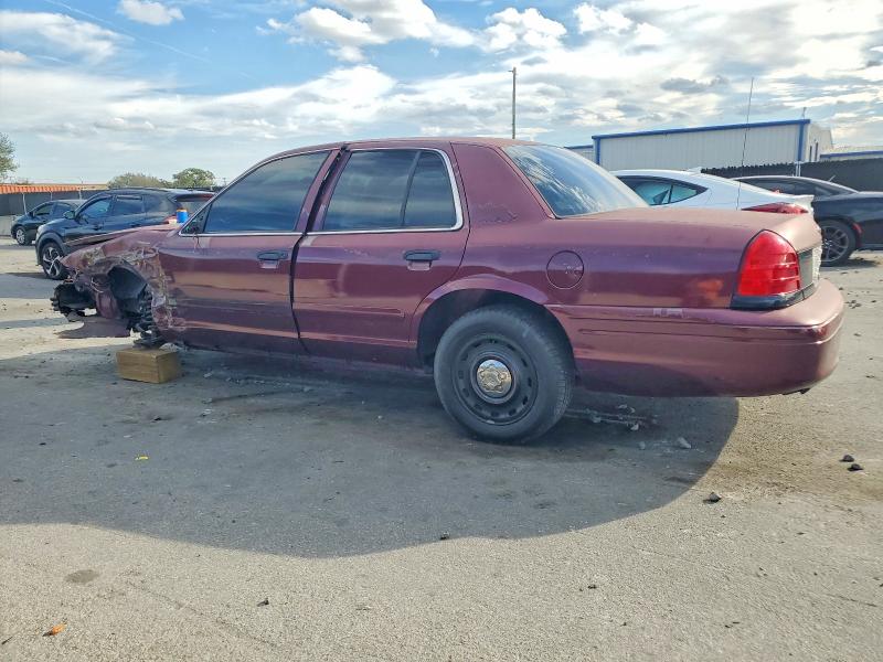 Photo 2 from auction – 2005 FORD CROWN VICT with VIN 2FAFP71W85X173829