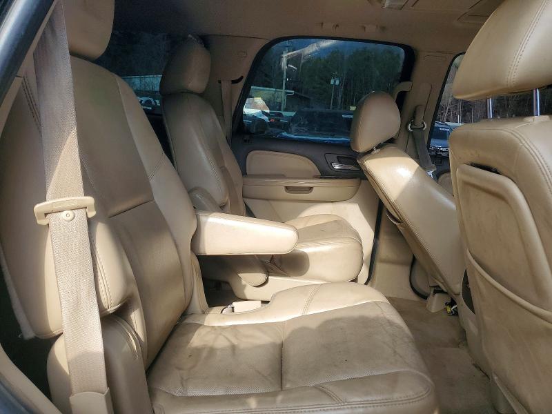 Photo 11 from auction – 2011 GMC YUKON DENA with VIN 1GKS2EEF2BR251831