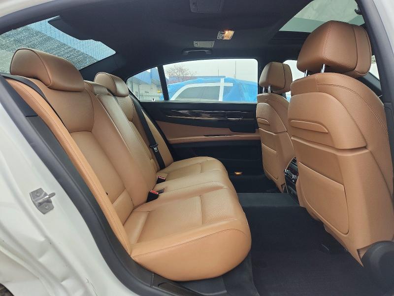 Photo 10 from auction – 2015 BMW 740 LXI with VIN WBAYF4C54FGS99294