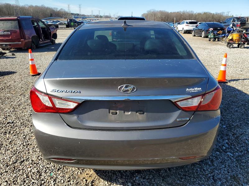 Photo 6 from auction – 2011 HYUNDAI SONATA SE with VIN 5NPEC4ACXBH031792