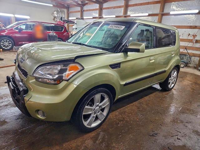 KIA SOUL 2010 with VIN KNDJT2A29A7032719 - Photo from auction