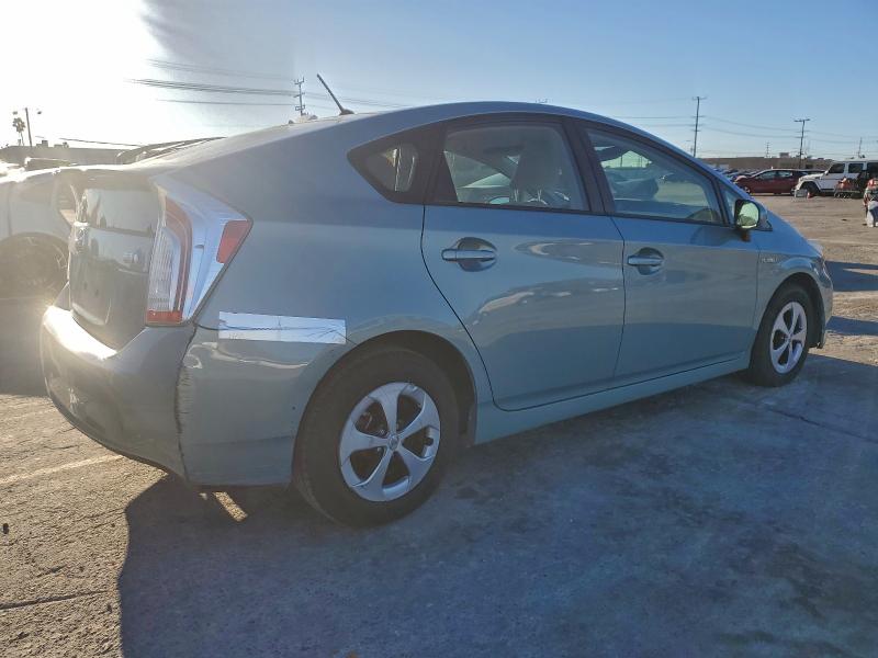 Photo 3 from auction – 2013 TOYOTA PRIUS with VIN JTDKN3DU9D1677668