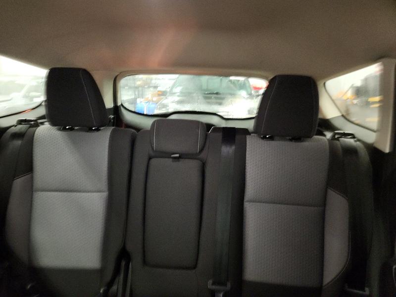 Photo 10 from auction – 2017 FORD ESCAPE SE with VIN 1FMCU0GD0HUB69333
