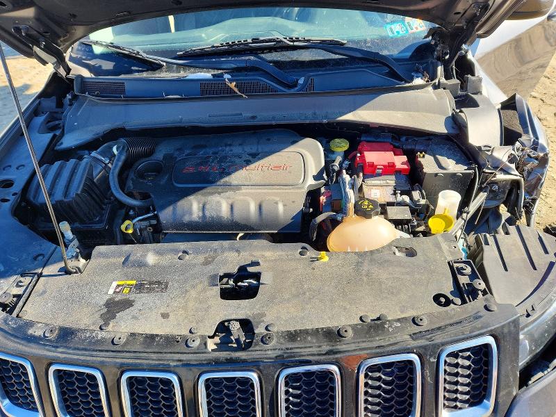 Photo 12 from auction – 2019 JEEP COMPASS with VIN 3C4NJDBB6KT653625