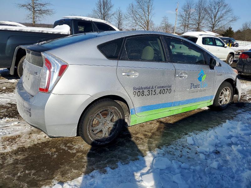 Photo 3 from auction – 2012 TOYOTA PRIUS with VIN JTDKN3DU3C1556682