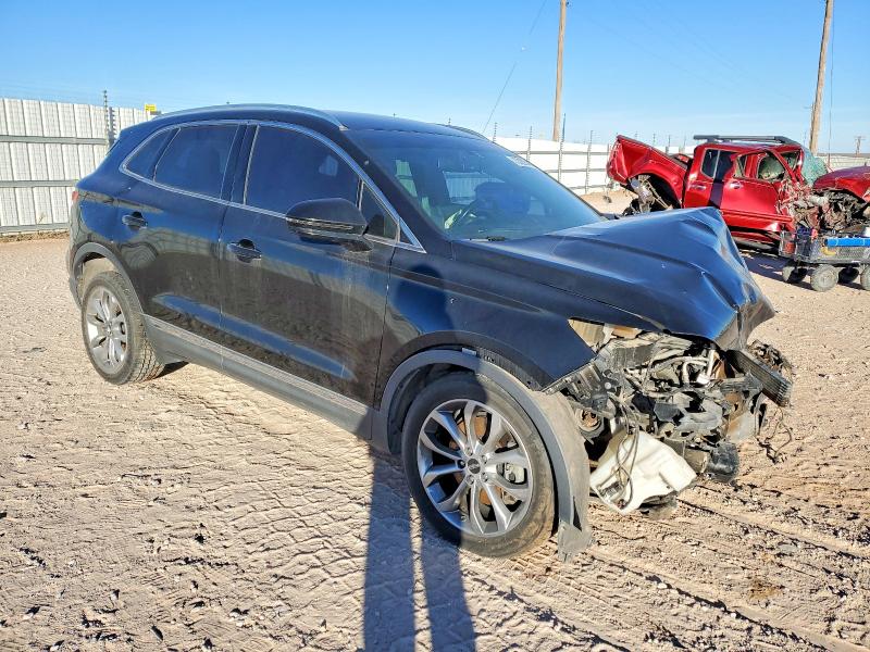 Photo 4 from auction – 2017 LINCOLN MKC SELECT with VIN 5LMCJ2C93HUL07563