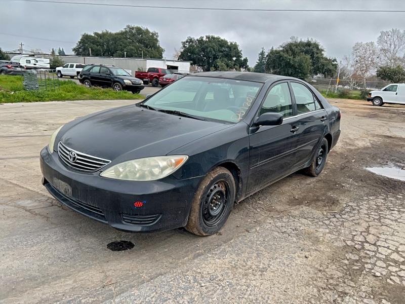 Photo 2 from auction – 2005 TOYOTA CAMRY LE with VIN 4T1BE32K95U419258