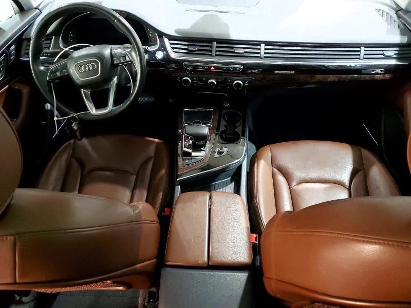Photo 8 from auction – 2018 AUDI Q7 PREMIUM with VIN WA1LAAF79JD030199
