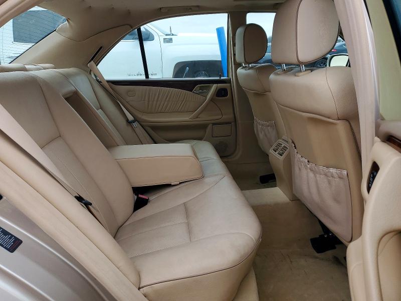 Photo 10 from auction – 2002 MERCEDES-BENZ E-CLASS with VIN WDBJF70J62B434028