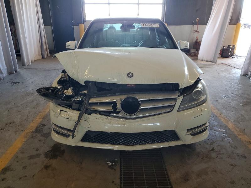 Photo 5 from auction – 2012 MERCEDES-BENZ C 300 4MAT with VIN WDDGF8BB2CR230235