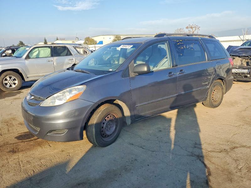 TOYOTA SIENNA CE 2008 with VIN 5TDZK23C38S138899 - Photo from auction