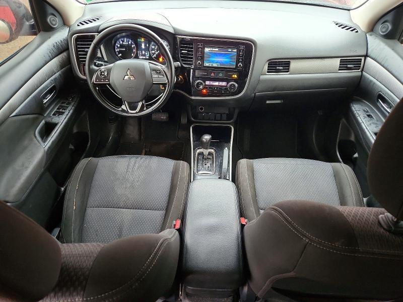 Photo 8 from auction – 2017 MITSUBISHI OUTLANDER with VIN JA4AD2A32HZ047223
