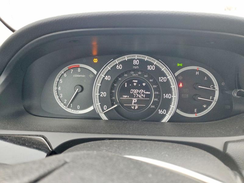 Photo 9 from auction – 2016 HONDA ACCORD with VIN 1HGCR2F37GA101865