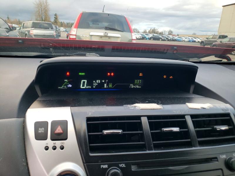 Photo 9 from auction – 2013 TOYOTA PRIUS V with VIN JTDZN3EU0D3202122