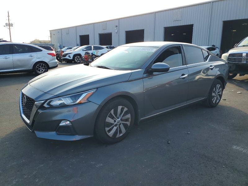 NISSAN ALTIMA S 2019 with VIN 1N4BL4BV2KC141577 - Photo from auction