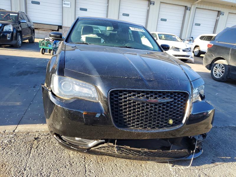 Photo 5 from auction – 2021 CHRYSLER 300 with VIN 2C3CCABG5MH636990