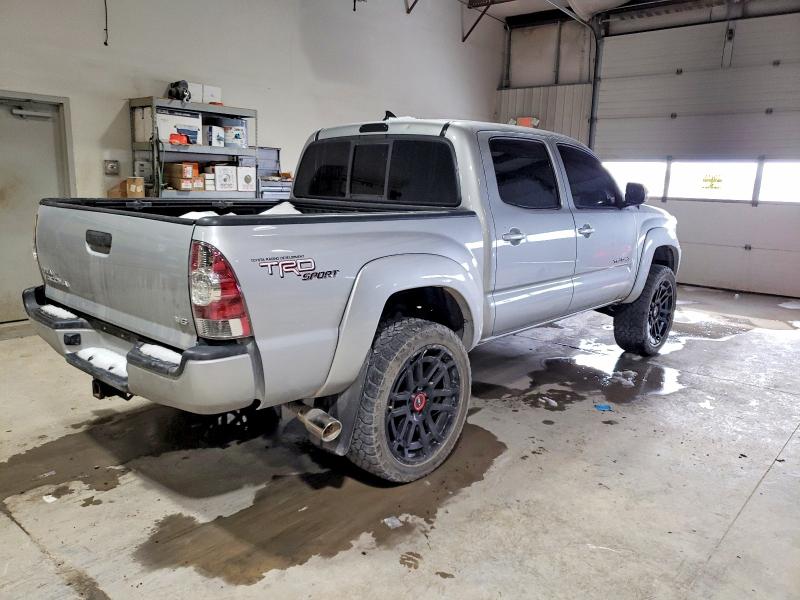 Photo 3 from auction – 2012 TOYOTA TACOMA with VIN 5TFLU4EN8CX031909