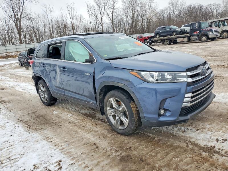 Photo 4 from auction – 2019 TOYOTA HIGHLANDER with VIN 5TDDGRFH8KS054175