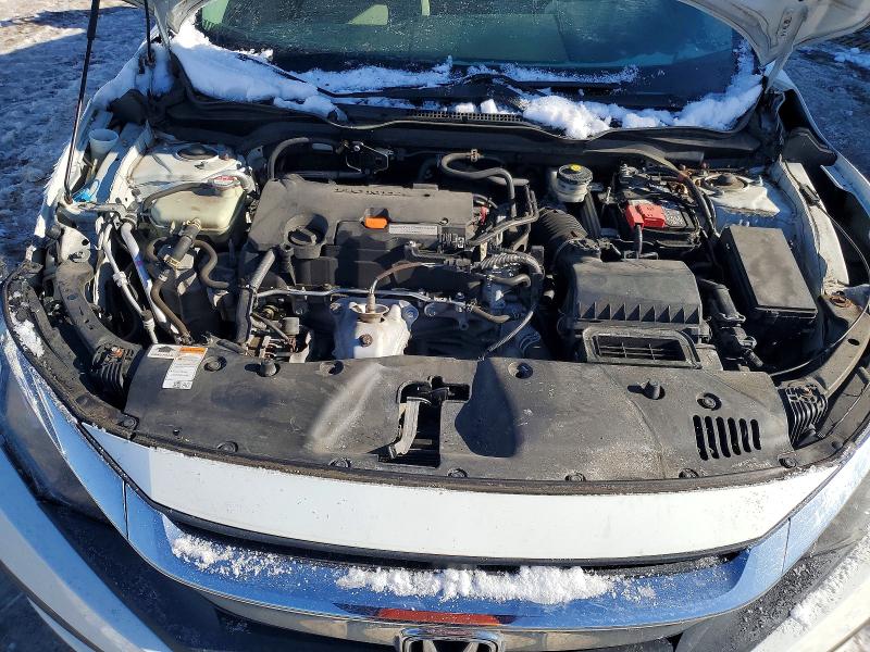 Photo 11 from auction – 2017 HONDA CIVIC LX with VIN 2HGFC2F52HH511878