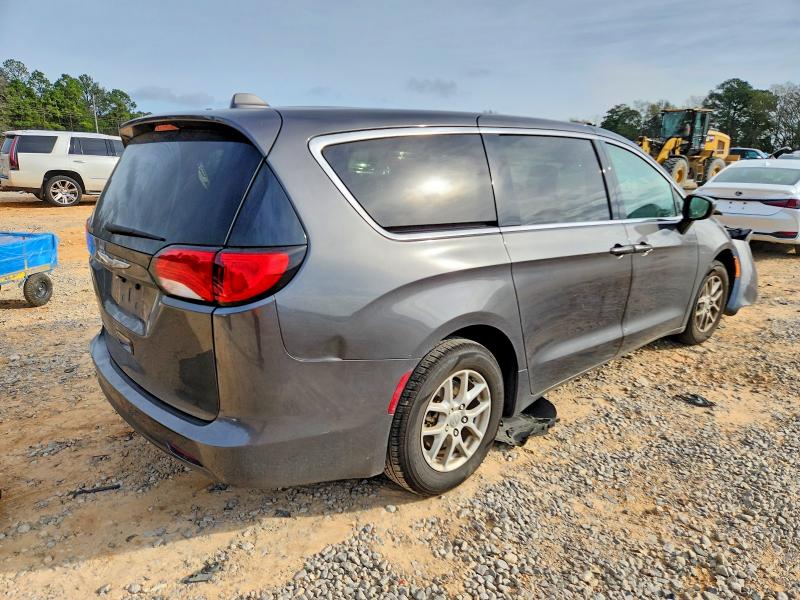 Photo 3 from auction – 2017 CHRYSLER PACIFICA T with VIN 2C4RC1DGXHR571914