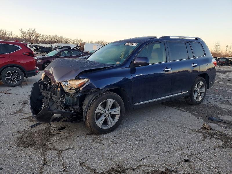 TOYOTA HIGHLANDER 2013 with VIN 5TDDK3EH1DS261975 - Photo from auction