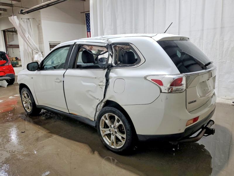 Photo 2 from auction – 2014 MITSUBISHI OUTLANDER with VIN JA4JZ4AX8EZ016652