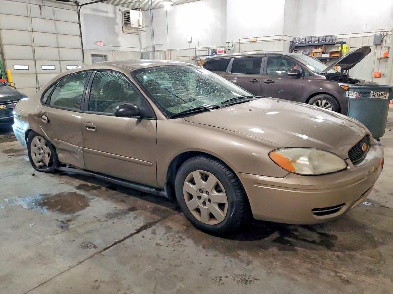 Photo 4 from auction – 2004 FORD TAURUS LX with VIN 1FAFP52U84G124331
