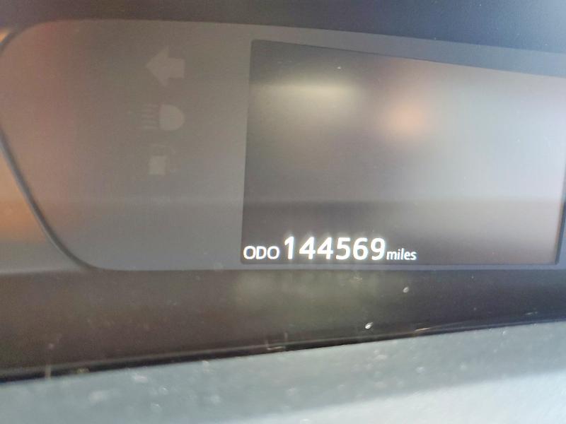 Photo 9 from auction – 2017 TOYOTA PRIUS with VIN JTDKARFU8H3036176