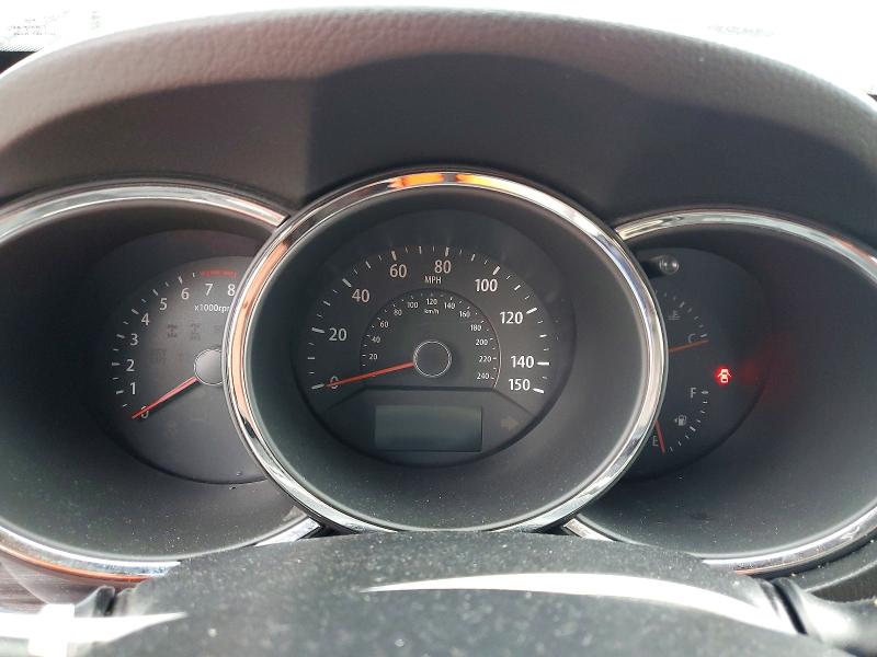 Photo 9 from auction – 2011 KIA SORENTO EX with VIN 5XYKUDA2XBG147492