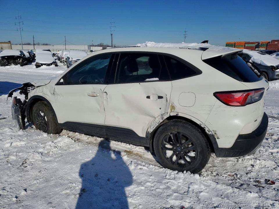 Photo 2 from auction – 2020 FORD ESCAPE SE with VIN 1FMCU9BZ8LUC25647
