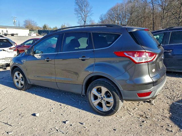 Photo 2 from auction – 2016 FORD ESCAPE with VIN 1FMCU0G96GUA72356