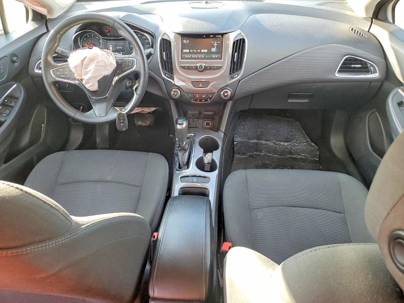 Photo 8 from auction – 2018 CHEVROLET CRUZE LT with VIN 3G1BE6SM3JS607171