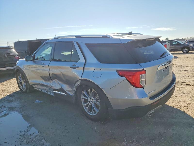 Photo 2 from auction – 2022 FORD EXPLORER with VIN 1FMSK8FH6NGA84494