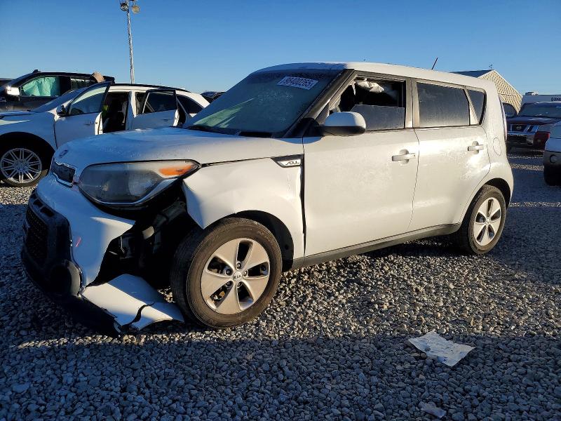 KIA SOUL 2016 with VIN KNDJN2A25G7341588 - Photo from auction