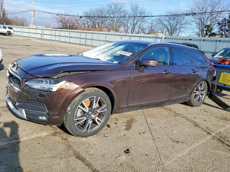 2020 VOLVO V90 CROSS COUNTRY - Търг №99426825