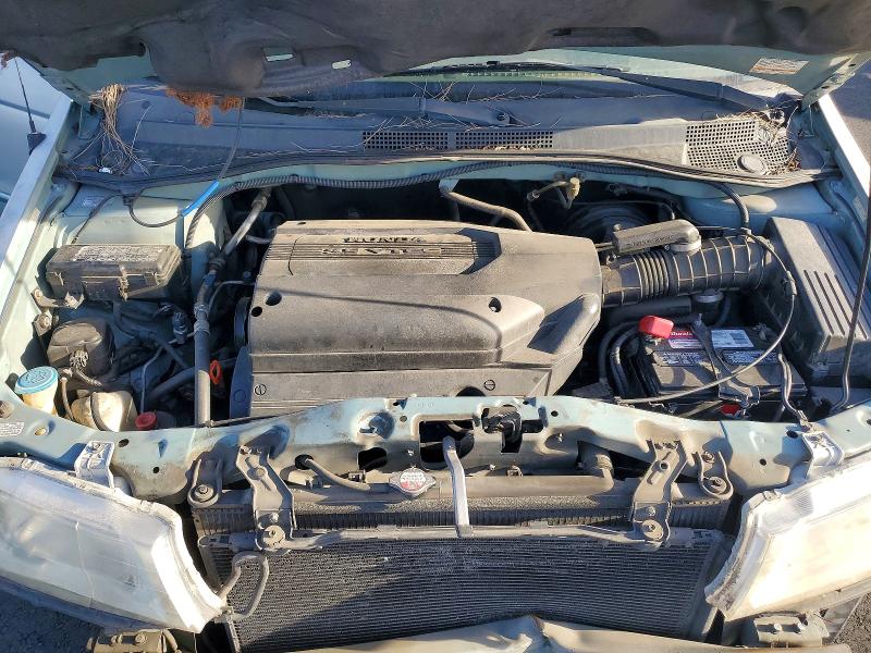 Photo 12 from auction – 2002 HONDA ODYSSEY with VIN 2HKRL18042H584689