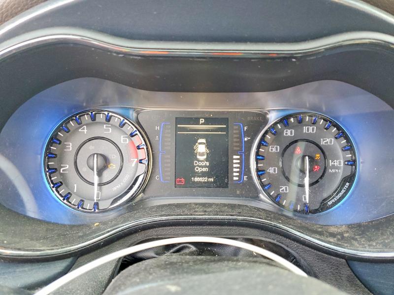 Photo 9 from auction – 2015 CHRYSLER 200 with VIN 1C3CCCBB0FN614342