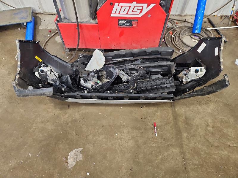 Photo 13 from auction – 2019 FORD ESCAPE SE with VIN 1FMCU9GD8KUB68555