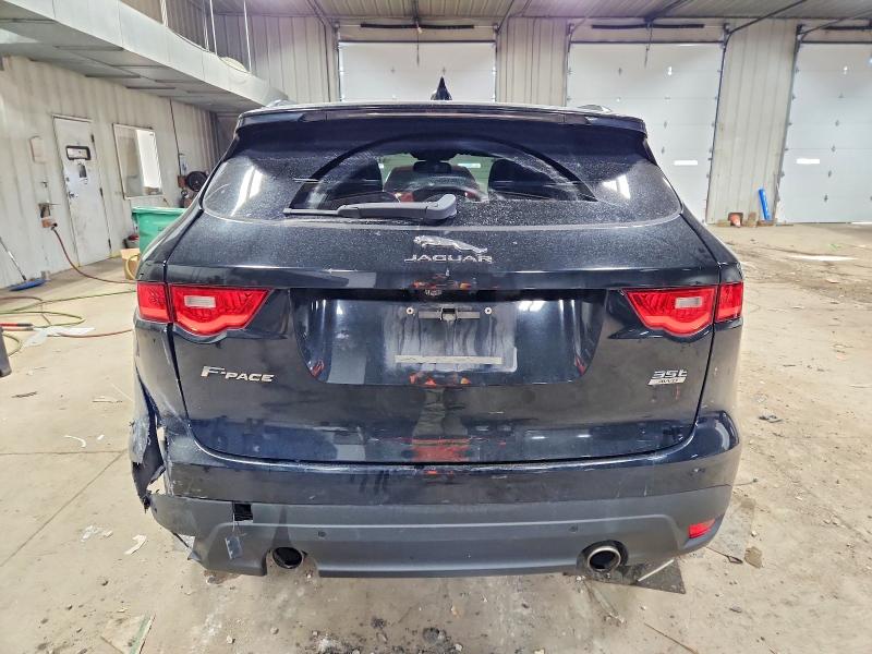 Photo 6 from auction – 2017 JAGUAR F-PACE R - with VIN SADCL2BV5HA491040