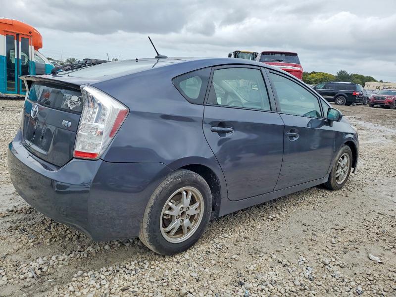 Photo 3 from auction – 2011 TOYOTA PRIUS with VIN JTDKN3DU4B0303228