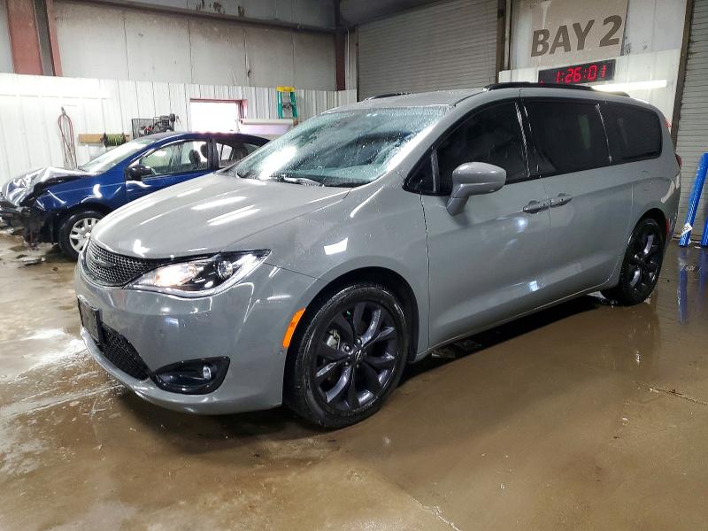 CHRYSLER PACIFICA T 2020 with VIN 2C4RC1EG4LR149743 - Photo from auction