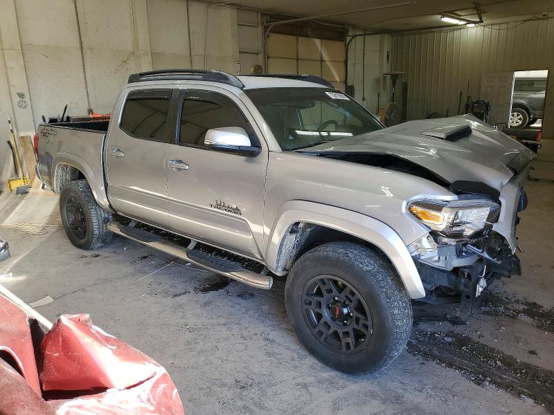 Photo 4 from auction – 2017 TOYOTA TACOMA DOU with VIN 3TMAZ5CN1HM041633