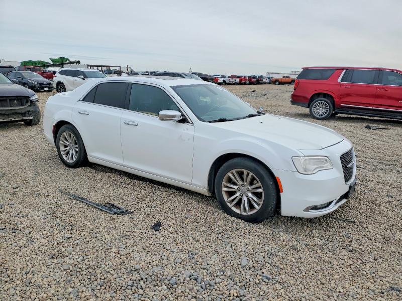 Photo 4 from auction – 2016 CHRYSLER 300C with VIN 2C3CCAEGXGH348561