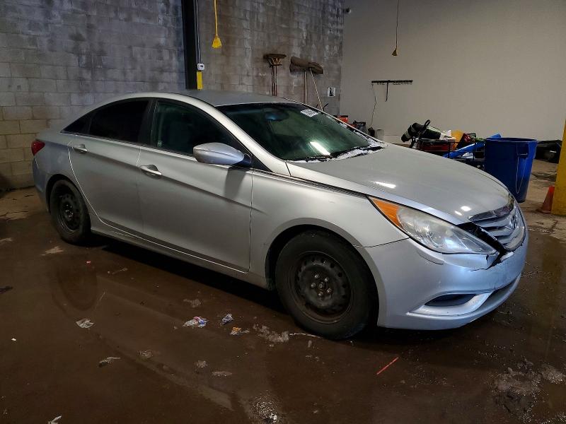 Photo 4 from auction – 2012 HYUNDAI SONATA GLS with VIN 5NPEB4AC9CH363503
