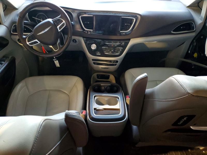 Photo 8 from auction – 2018 CHRYSLER PACIFICA with VIN 2C4RC1EG9JR113768